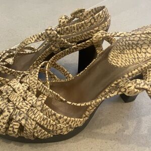 Cole haan pumps